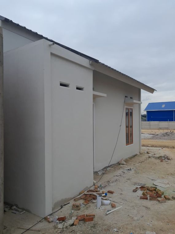 Rumah Type 36/108 - Garuda Sakti Km 5 - Tampak samping